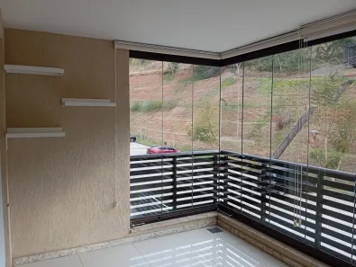 Apartamento com 2 Quartos para alugar, 74m² no Nogueira, Petrópolis