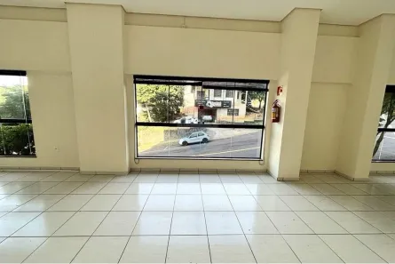 Sala Comercial para alugar, 97m² no , Sarandi