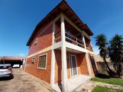Sobrado com 4 Quartos à venda, 200m² no Parque 35, Guaíba