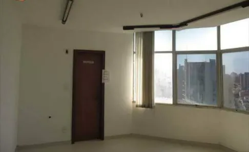 Sala Comercial para alugar, 47m² no Santa Efigênia, Belo Horizonte