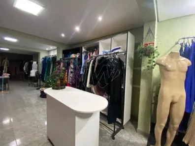 Prédio Comercial com 3 Quartos para venda ou aluguel, 272m² no Centro, Araraquara