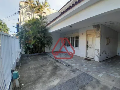 Casa com 4 Quartos para alugar, 306m² no Centro, Nova Iguaçu