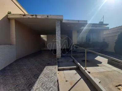Casa com 2 Quartos à venda, 229m² no Centro, Araraquara