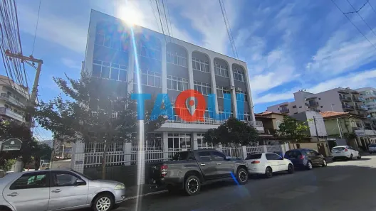 Apartamento com 3 Quartos para alugar, 112m² no Centro, Cabo Frio