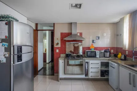 Casa com 7 Quartos à venda, 407m² no Asa Sul, Brasília