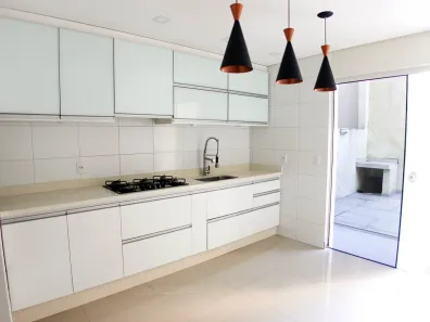 Sobrado com 2 Quartos para alugar, 90m² no Potecas, São José