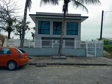 Sobrado com 5 Quartos à venda, 260m² no Riviera, Matinhos