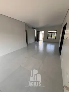 Sobrado com 3 Quartos à venda, 155m² no Centro, Matinhos