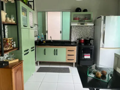 Casa com 4 Quartos à venda, 390m² no Dom Pedro I, Manaus