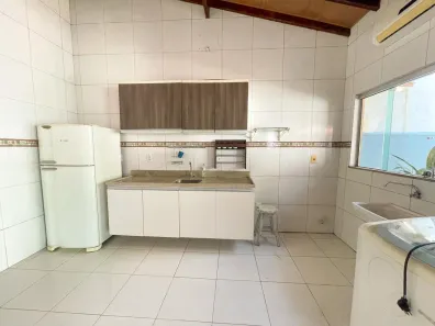 Casa de Condomínio com 3 Quartos para alugar, 220m² no Ponta Negra, Manaus