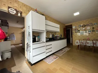 Sobrado com 9 Quartos à venda, 350m² no Taguatinga Sul, Brasília