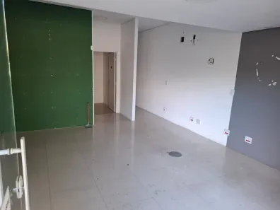 Ponto Comercial para alugar, 130m² no Freguesia (Jacarepaguá), Rio de Janeiro