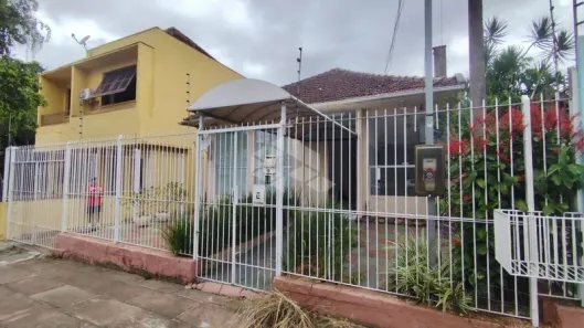 Sala Comercial com 3 Quartos para alugar, 150m² no Centro, Guaíba