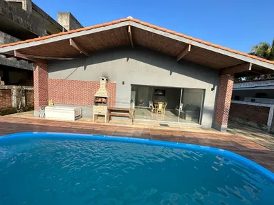 Casa com 5 Quartos à venda, 300m² no Balneário Praia do Pernambuco, Guarujá