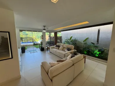 Casa de Condomínio com 4 Quartos à venda, 300m² no Itapuã, Salvador