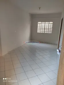 Kitnet com 1 Quarto para alugar, 20m² no Zona 07, Maringá