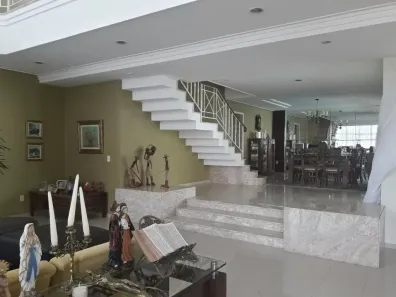 Casa de Condomínio com 5 Quartos para venda ou aluguel, 800m² no Candelária, Natal
