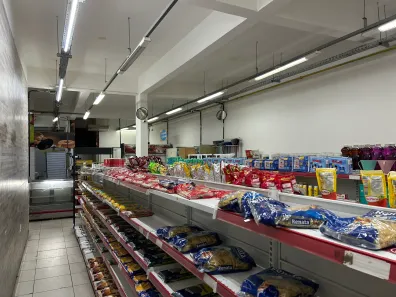 Ponto Comercial para venda ou aluguel, 280m² no Gardênia Azul, Rio de Janeiro