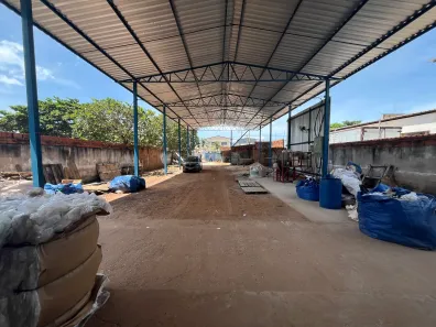 Galpão/Depósito/Armazém com 2 Quartos à venda, 975m² no Plano Diretor Sul, Palmas