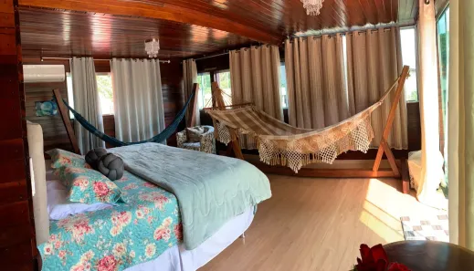Casa de Condomínio com 3 Quartos para alugar, 250m² no Tarumã, Manaus