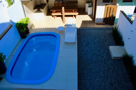Sobrado com 2 Quartos para alugar, 106m² no Mariscal, Bombinhas