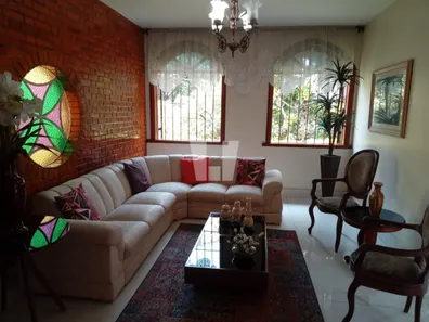Casa com 4 Quartos à venda, 243m² no Cruzeiro, Belo Horizonte