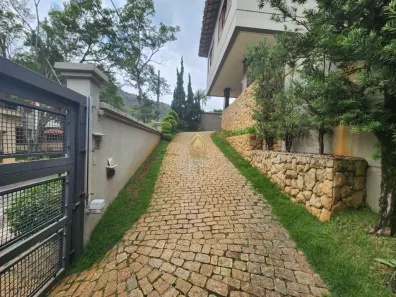 Casa com 4 Quartos para venda ou aluguel, 400m² no Mangabeiras, Belo Horizonte