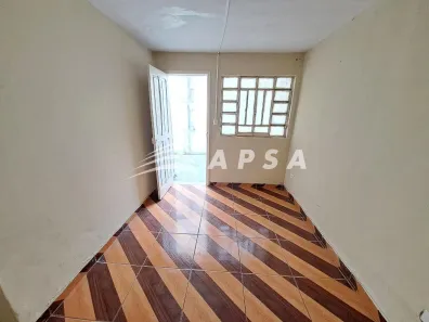 Casa com 3 Quartos para alugar, 70m² no Centro, Nova Iguaçu