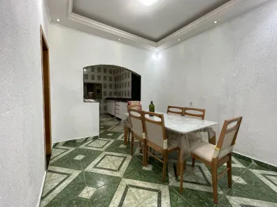 Sobrado com 4 Quartos à venda, 200m² no Ceilândia Norte, Brasília