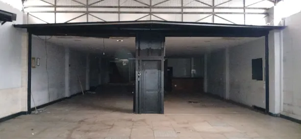 Ponto Comercial para alugar, 345m² no Vila Valqueire, Rio de Janeiro