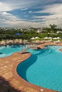 Casa de Condomínio com 5 Quartos para alugar, 550m² no Residencial Alphaville Flamboyant, Goiânia