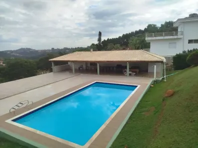 Casa de Condomínio com 3 Quartos para alugar, 250m² no Condomínio Porta do Sol, Mairinque
