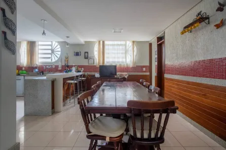 Casa com 7 Quartos à venda, 407m² no Asa Sul, Brasília