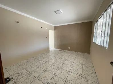 Casa com 2 Quartos à venda, 90m² no Vila São Geraldo, Taubaté