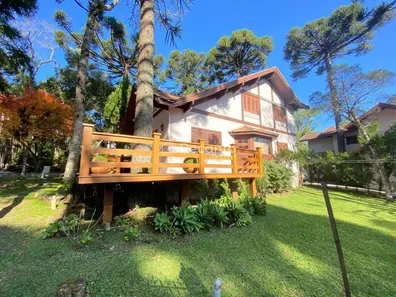 Casa com 4 Quartos à venda, 220m² no Ipê Amarelo, Gramado