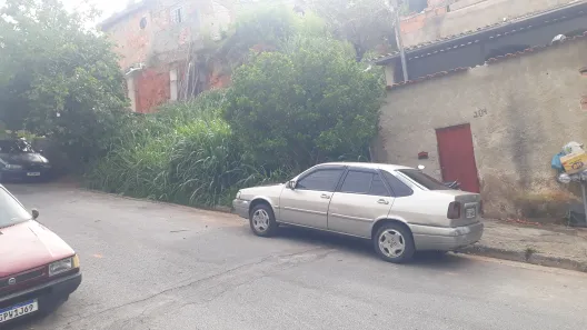 Lote/Terreno à venda, 500m² no Jardim dos Comerciários (Venda Nova), Belo Horizonte