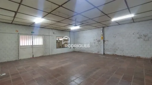 Sala Comercial à venda, 600m² no Santo André, São Leopoldo