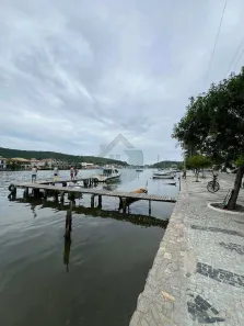 Casa de Condomínio com 2 Quartos para alugar, 65m² no Portinho, Cabo Frio