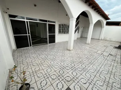 Casa com 4 Quartos à venda, 260m² no Dom Pedro I, Manaus