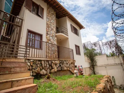 Casa com 4 Quartos para alugar, 272m² no Comiteco, Belo Horizonte