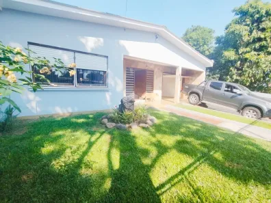 Casa com 4 Quartos à venda, 240m² no Igara, Canoas