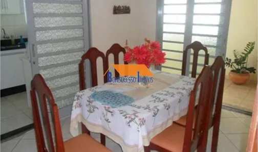 Casa com 4 Quartos à venda, 200m² no Nossa Senhora da Saúde, Belo Horizonte