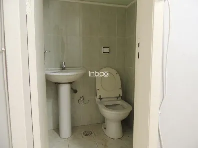 Sala Comercial para venda ou aluguel, 29m² no Centro, Bento Gonçalves
