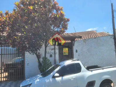 Casa com 2 Quartos à venda, 215m² no Vila Areao, Taubaté