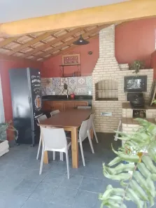 Fazenda/Sítio com 3 Quartos à venda, 200m² no Sana, Macaé