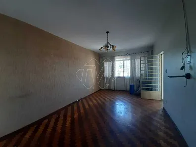 Casa com 2 Quartos à venda, 229m² no Centro, Araraquara