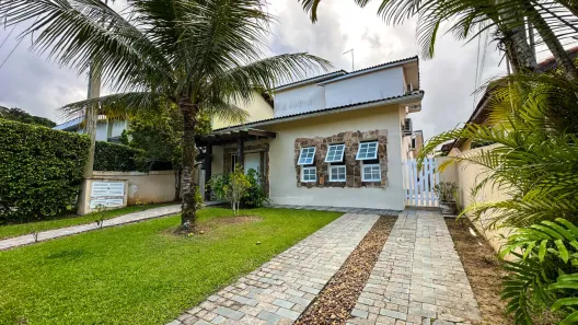 Casa com 3 Quartos para venda ou aluguel, 210m² no Balneário Praia do Pernambuco, Guarujá
