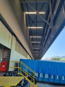 Galpão/Depósito/Armazém para alugar, 574m² no Taquara, Rio de Janeiro
