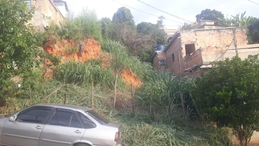 Lote/Terreno à venda, 500m² no Jardim dos Comerciários (Venda Nova), Belo Horizonte