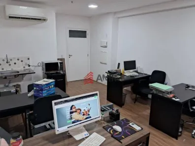 Sala Comercial à venda, 25m² no São Domingos, Niterói